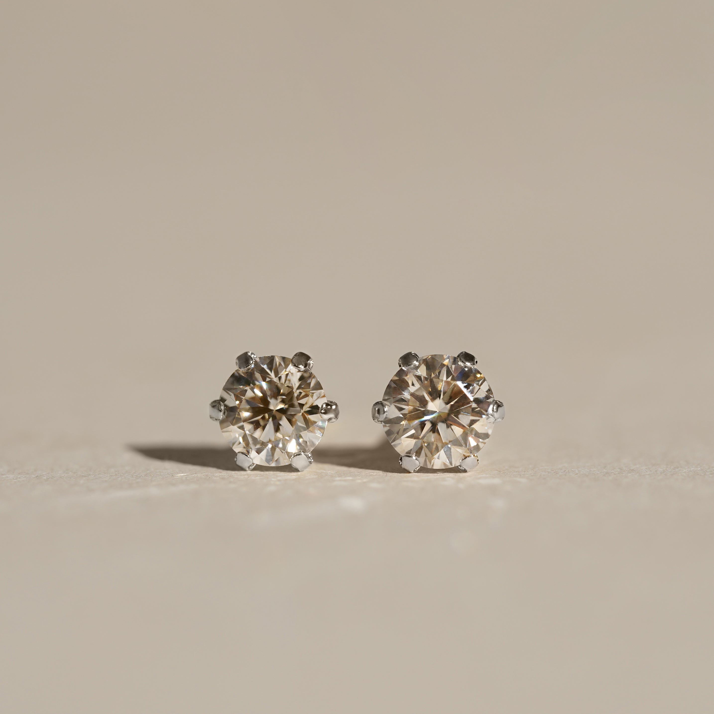 シンデレラストーン ダイヤモンド ピアス 合計1.8ct レディース K18YG(イエローゴールド) Pt900(プラチナ) 金 プラチナ